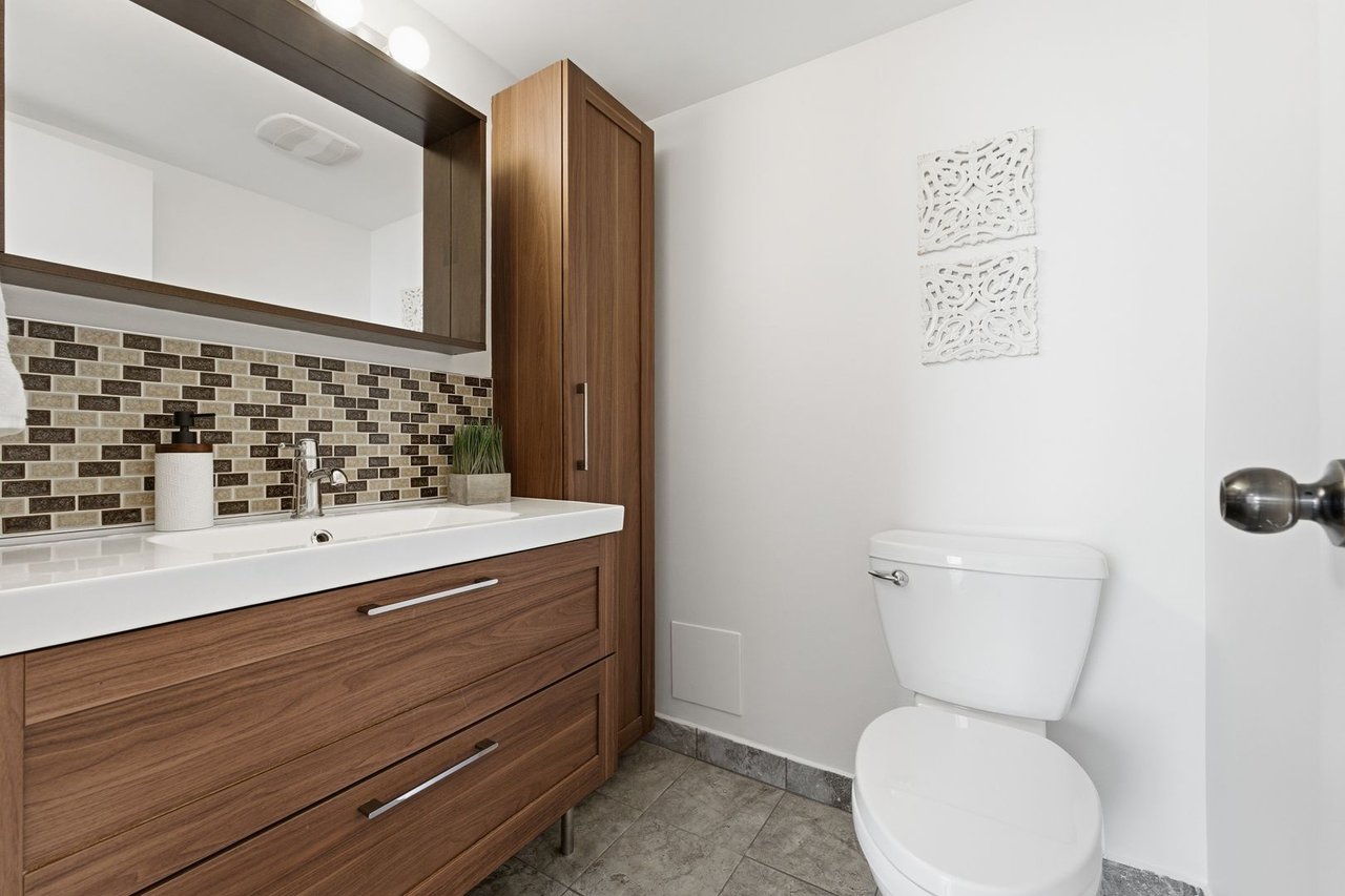 3170 Kirwin Ave 1010