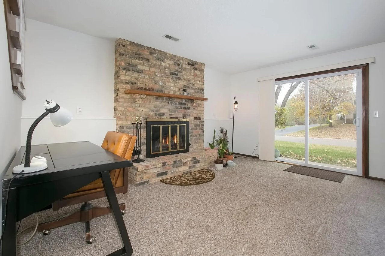 3584 York Dr