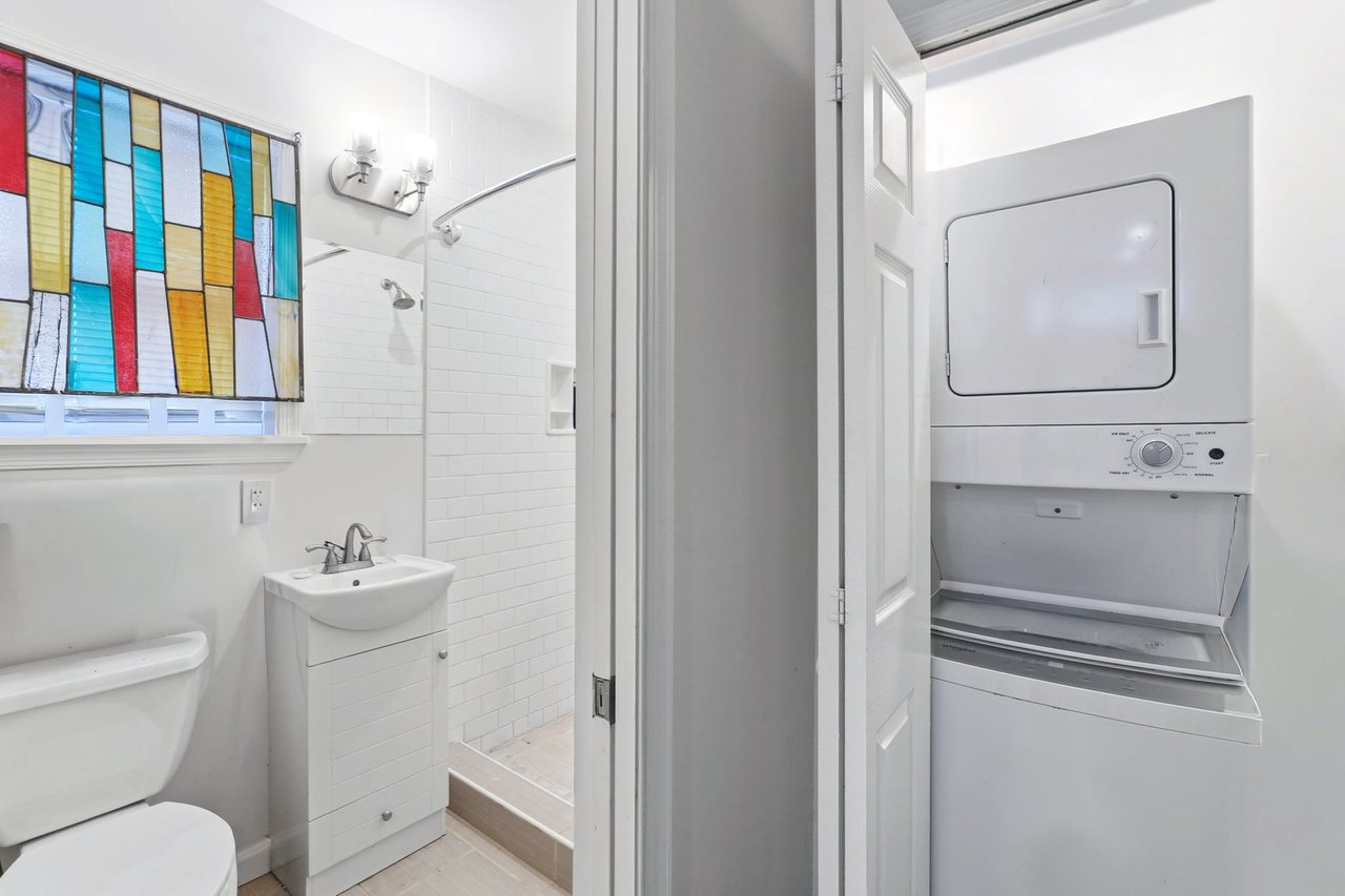 326 Independence Ave SE