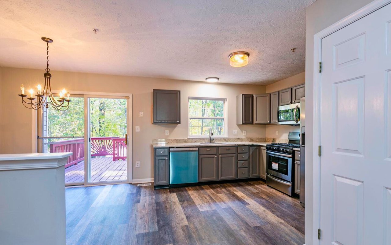 7838 Foxfarm Ln
