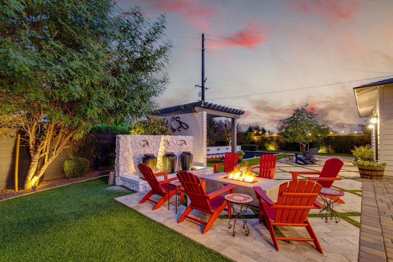 6647 E Calle Redondo