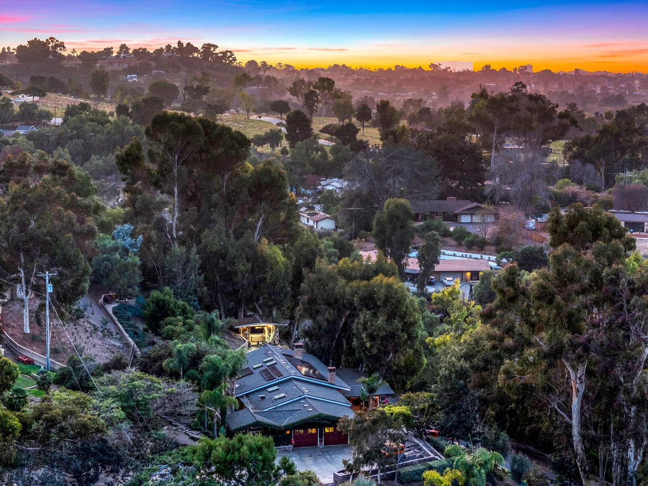 Explore Chula Vista and Bonita with local real estate expert Denise Gomez of DecoHouse Group – your guide to boutique luxury living