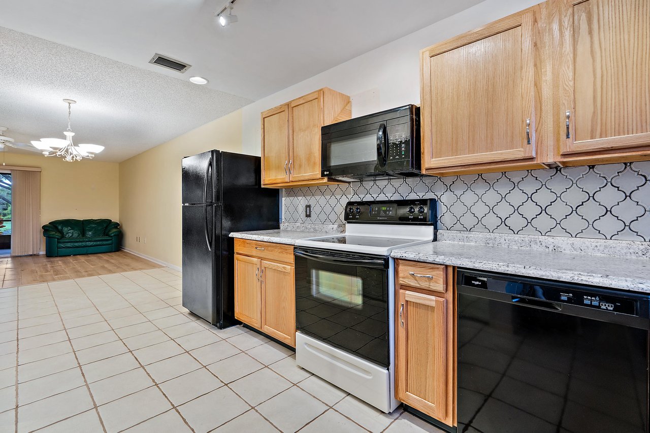 8452 SE Croft Cir, G3