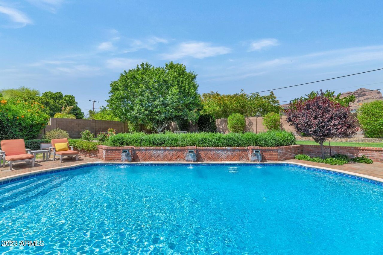 Just Sold: 4474 E Calle Del Norte