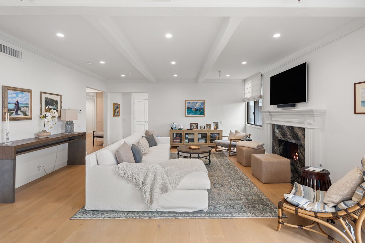 300 N Swall Dr Unit: 354, Beverly Hills 