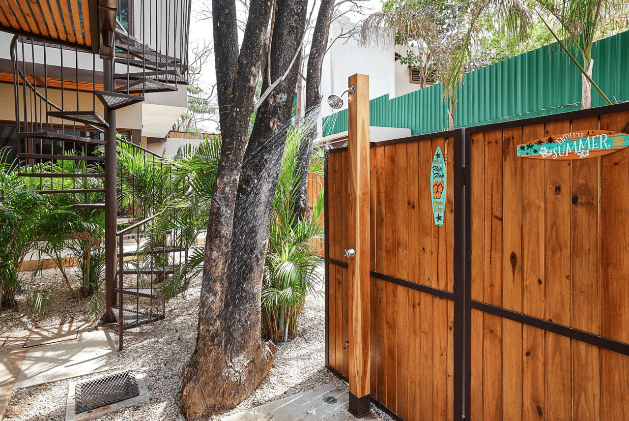 Green Turtle Townhomes - Tamarindo Investment Complex