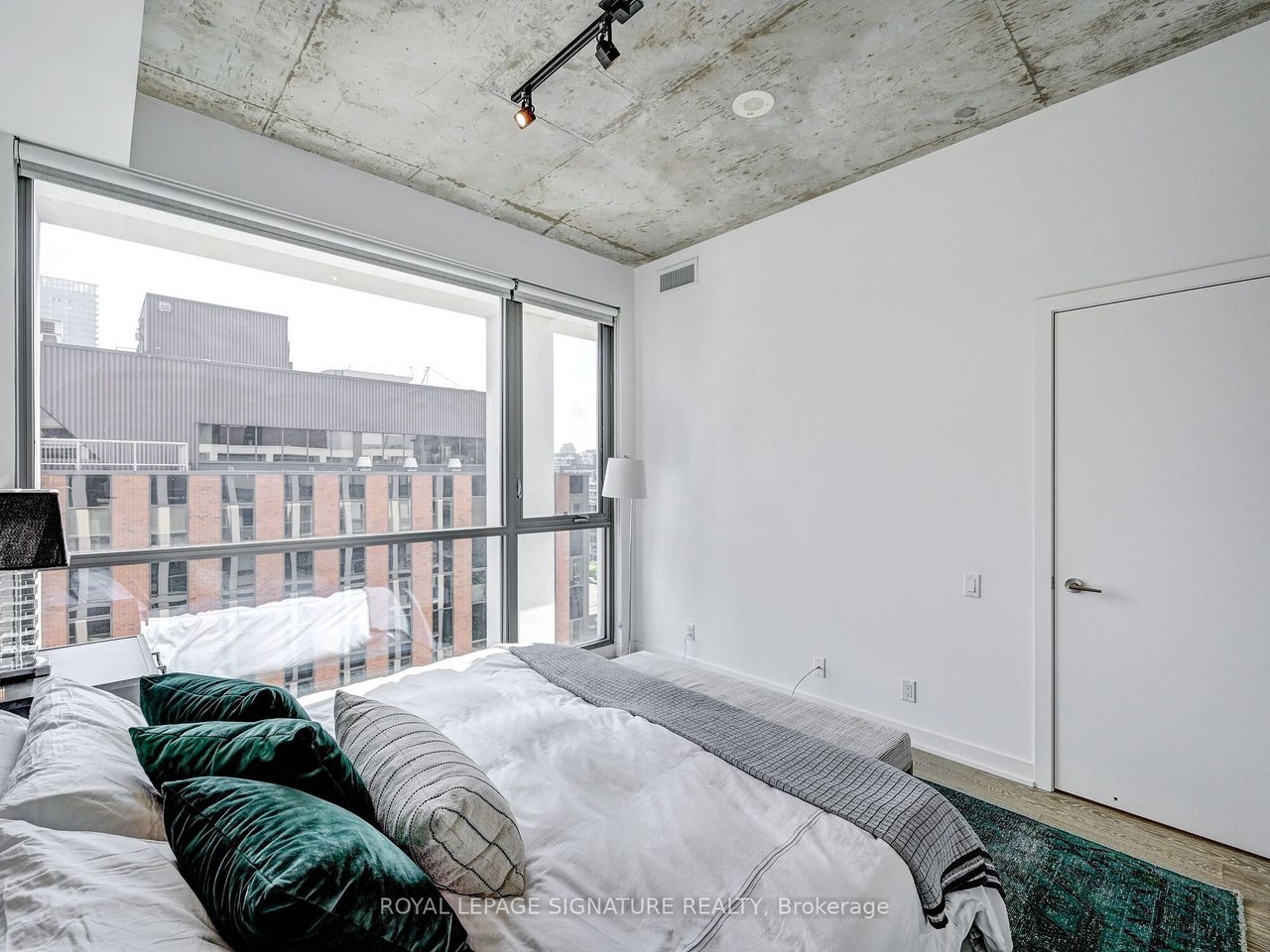 PRIME DOWNTOWN PENTHOUSE