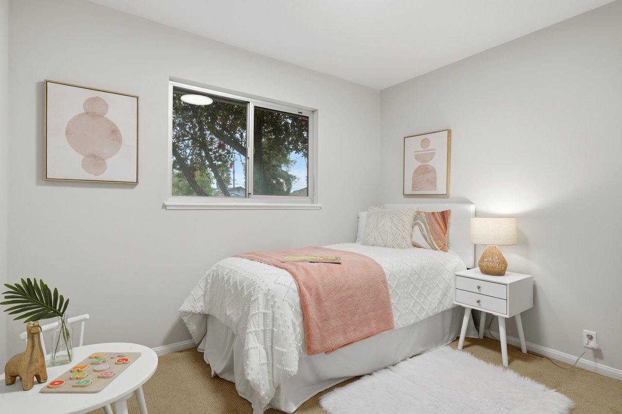 3240 Santa Maria Avenue