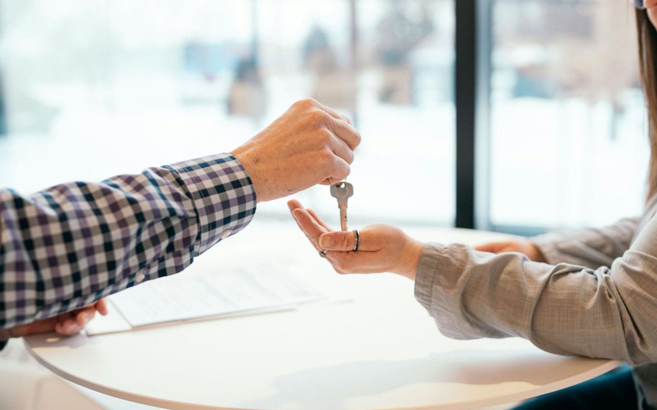 Ultimate Guide to Selling Your House: Maximize Your Profit and Sell with Confidence