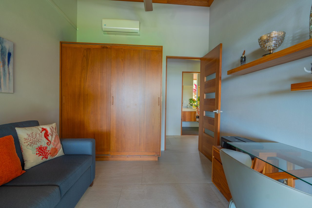 Blue Horizon – luxury ocean-view home in Ojochal, Costa Rica