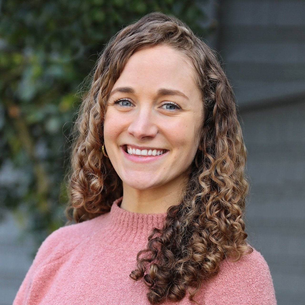 Audrey Fox Seattle Real Estate Agent Headshot