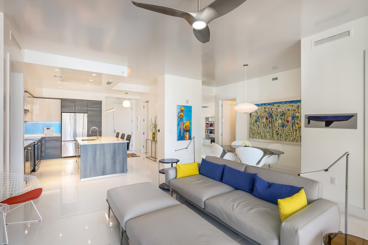 111 S Pineapple Ave #1008