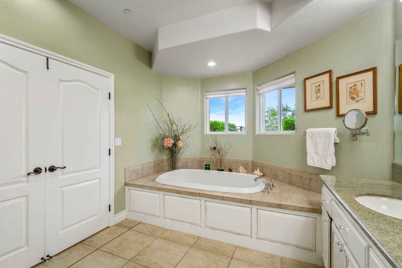 17520 Equestre Court