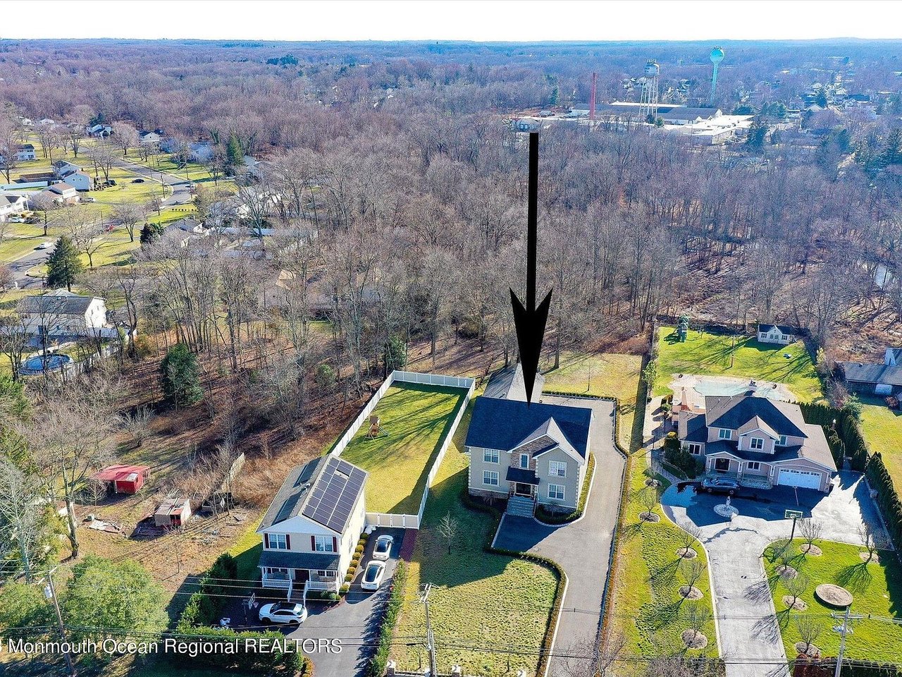 11 Gordons Corner Road
