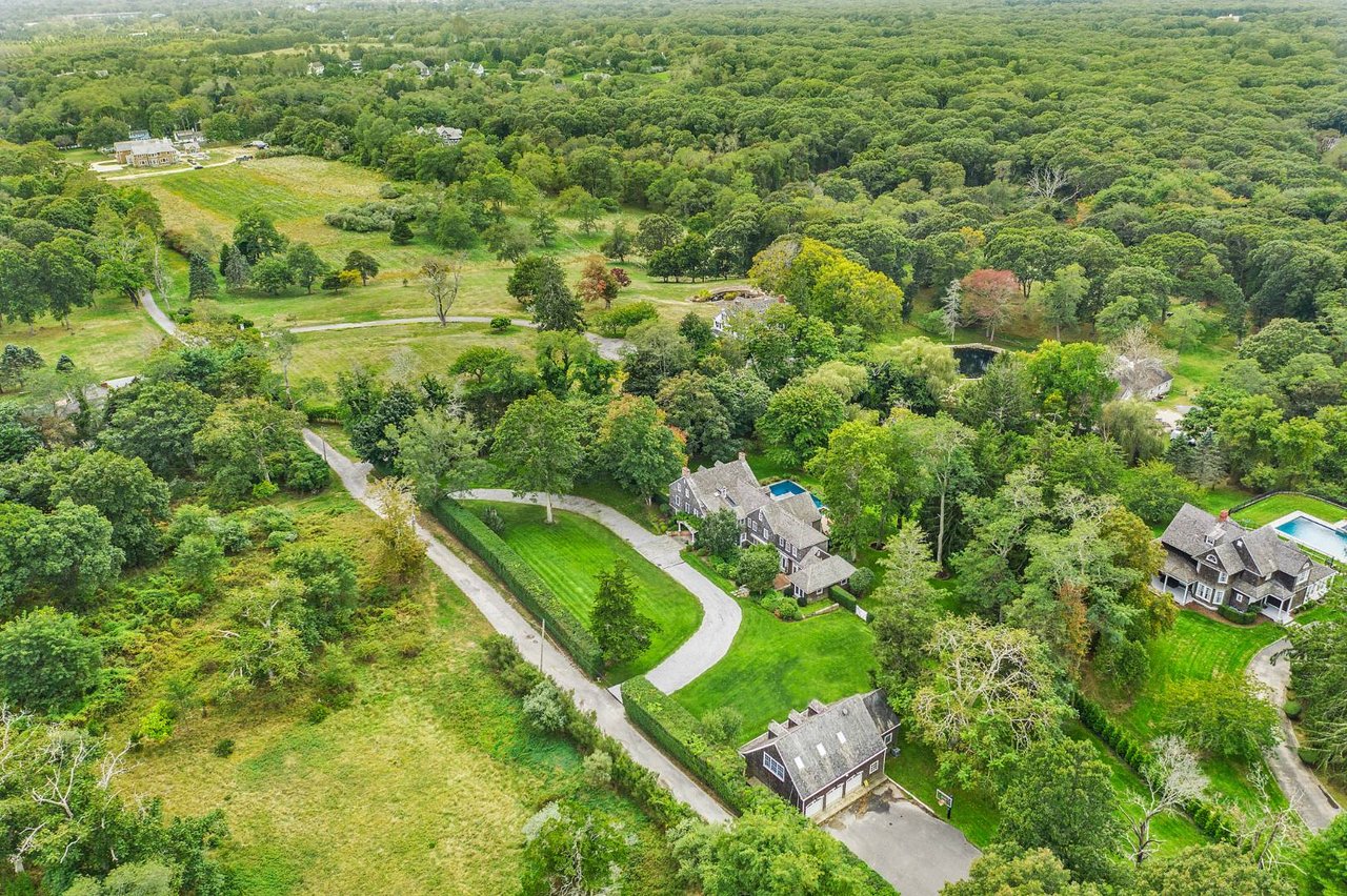 120 Edge of Woods Rd