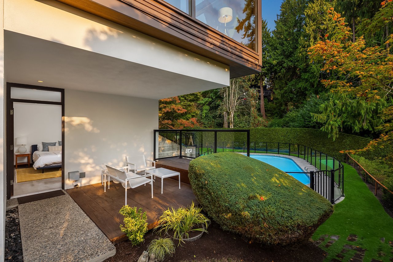 4343 W McLaren Street