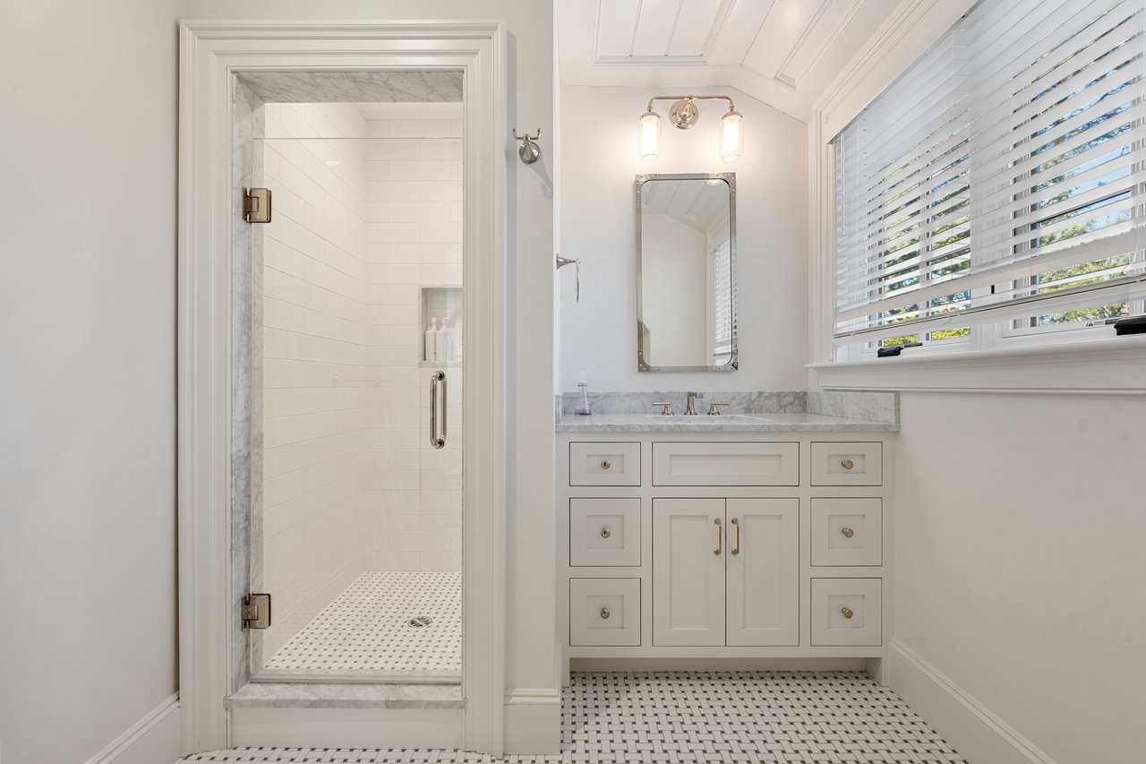 Stunning Residential Estate in Osterville 