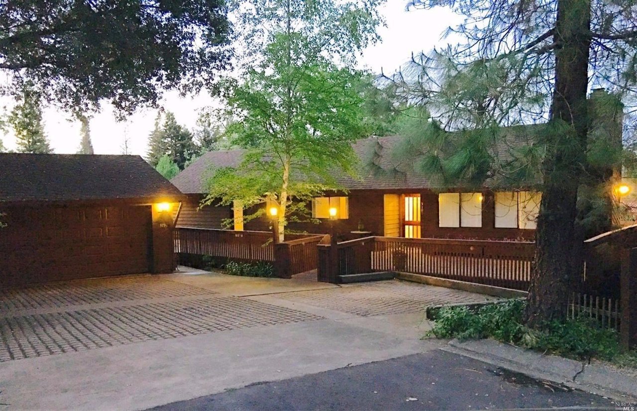 3191 Tiffany Ln