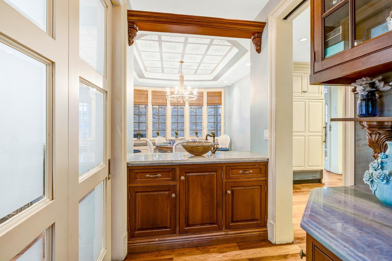 850 E 23rd Street private house