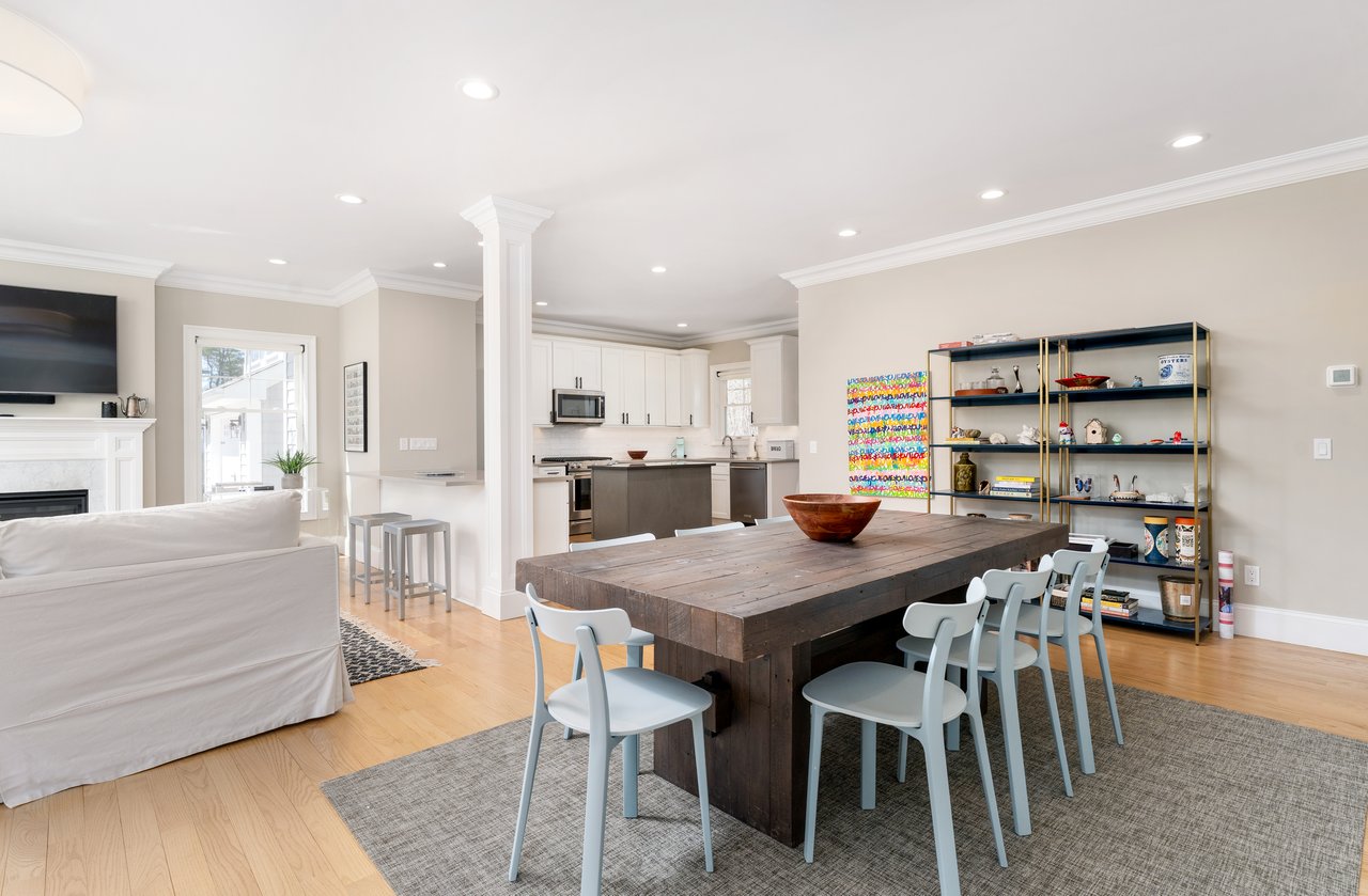 700 Gin Lane, Southold