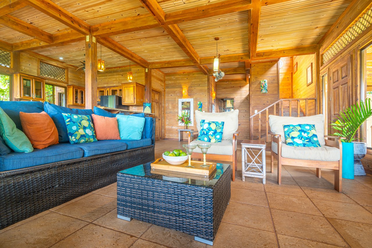 VILLA KRISTINA MARIA - 3.84 ACRES - PERLA DE BALLENA ESTATES