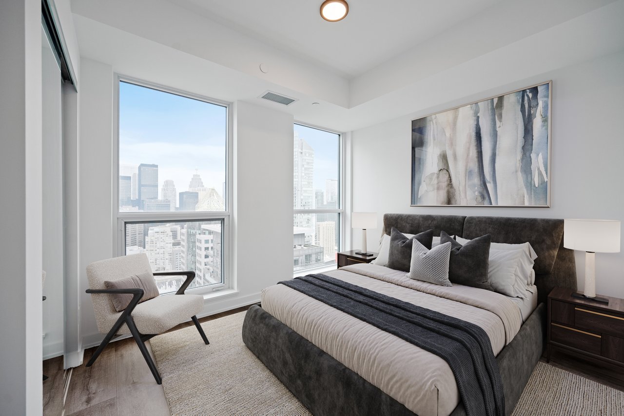 327 King Street W, Toronto C01 Unit: 3806