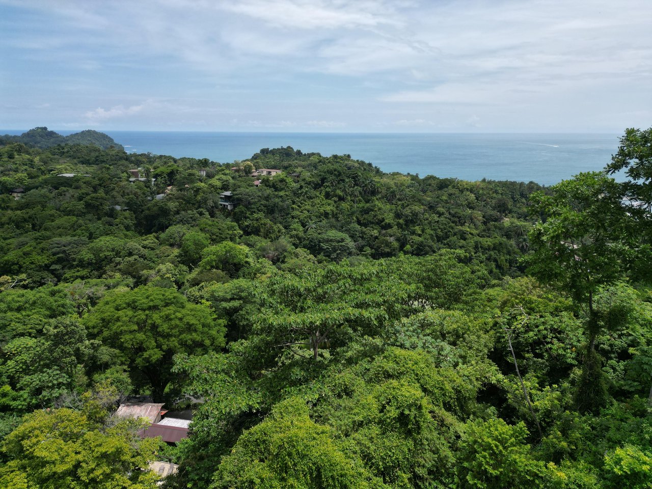 Modern Elegance Meets Incomparable Views, 3BDR&3Baths Home