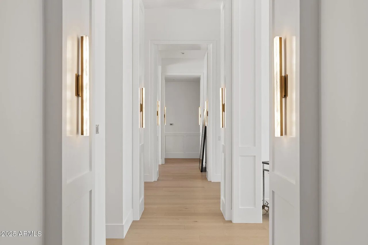 4534 E PEBBLE RIDGE Road