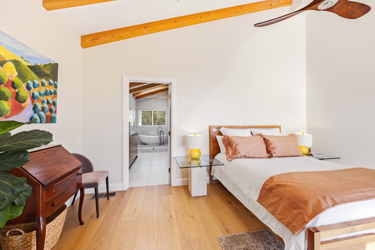 27008 Old Chimney Rd