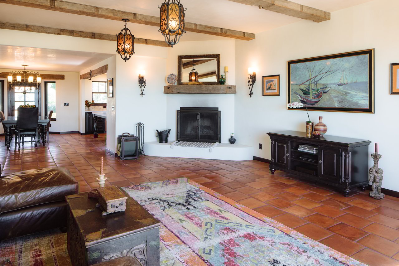 511 Sonoma Mountain Rd