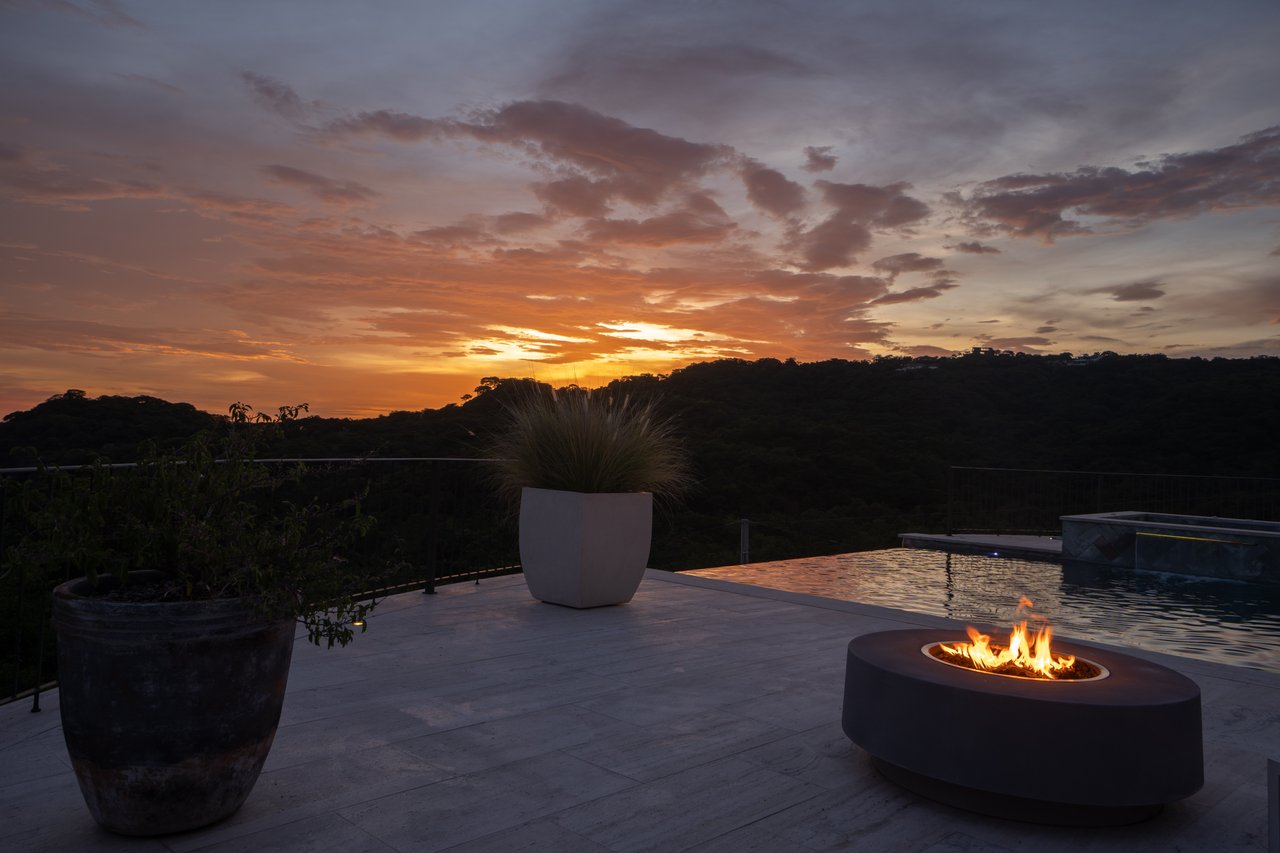 Casa Loro - Luxury Estate