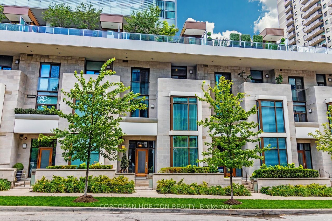 GRAND TOWNHOUSE IN THE ANNEX