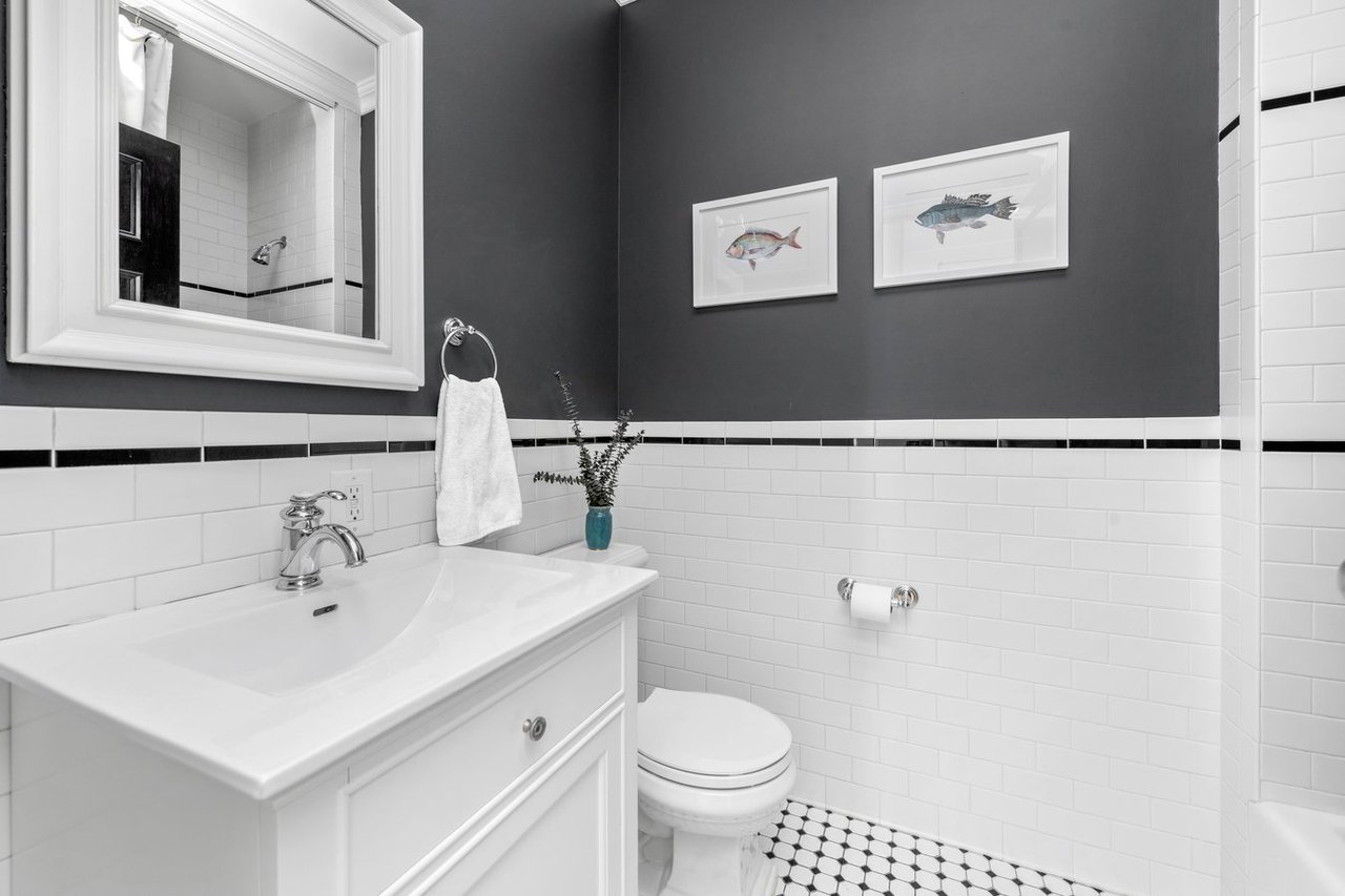 675 Sackett Street, #405
