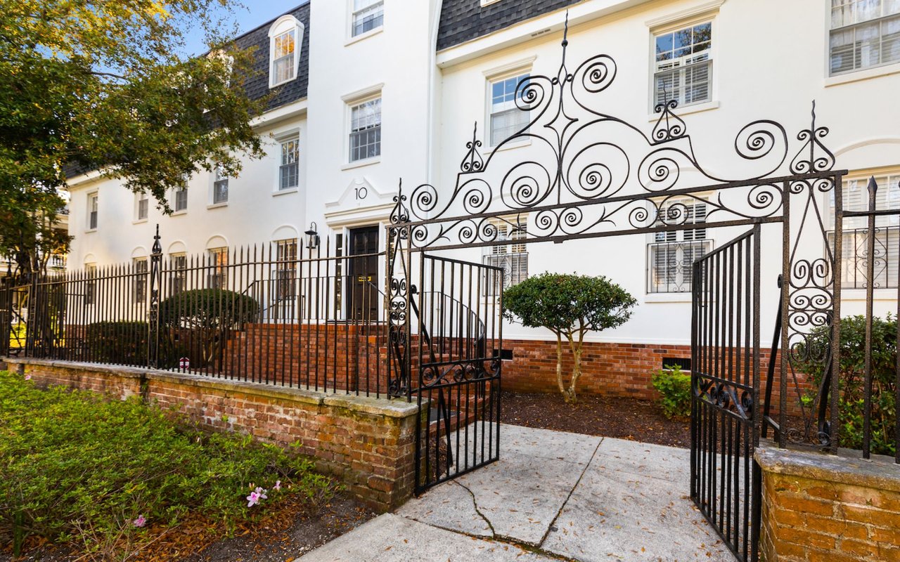 For Sale – Stunning Downtown Condos