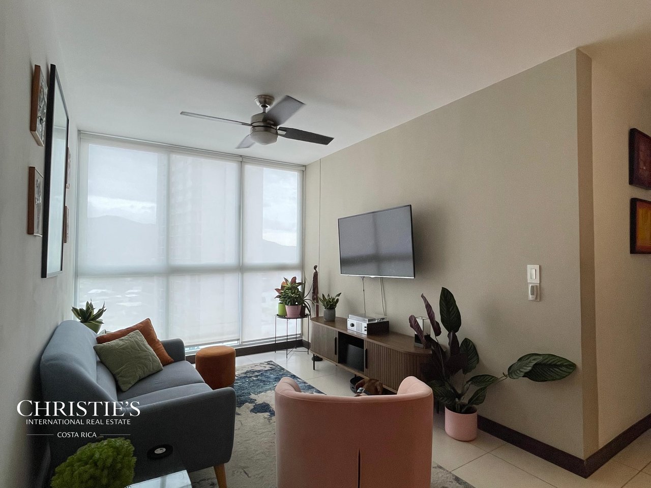 Contemporary 15th Floor Residence at U Nunciatura – Rohrmoser