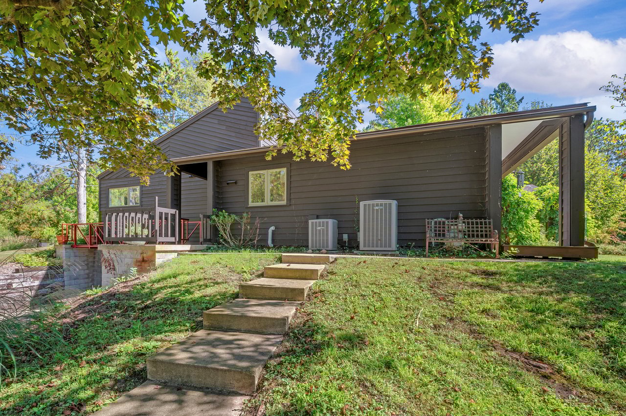 2408 E 800 N, La Porte, IN 46350