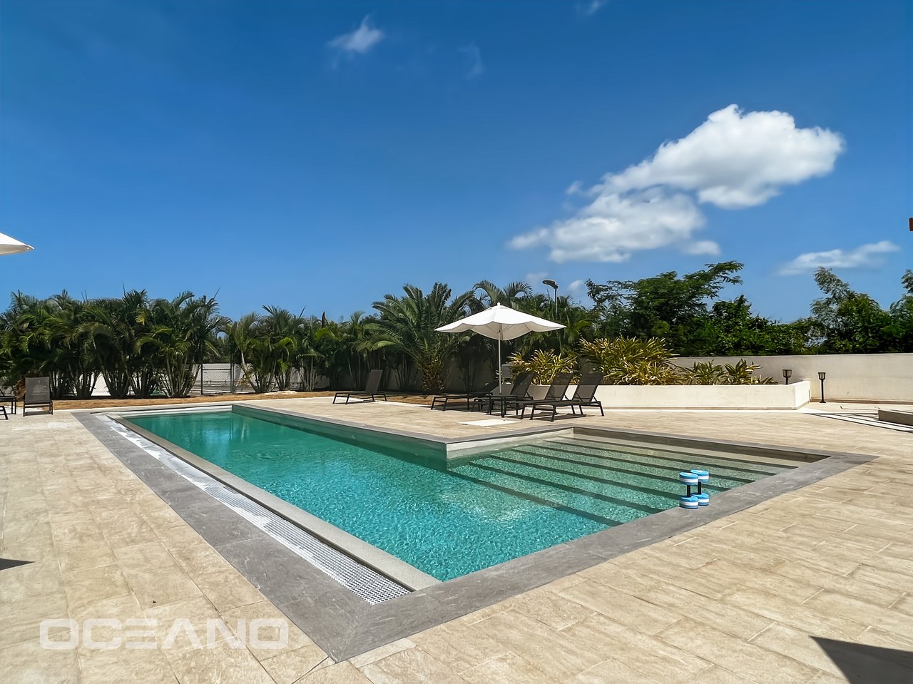 STUDIO THE EMERALD - MAHO