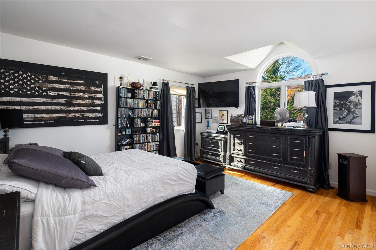 468 Peekskill Hollow Rd