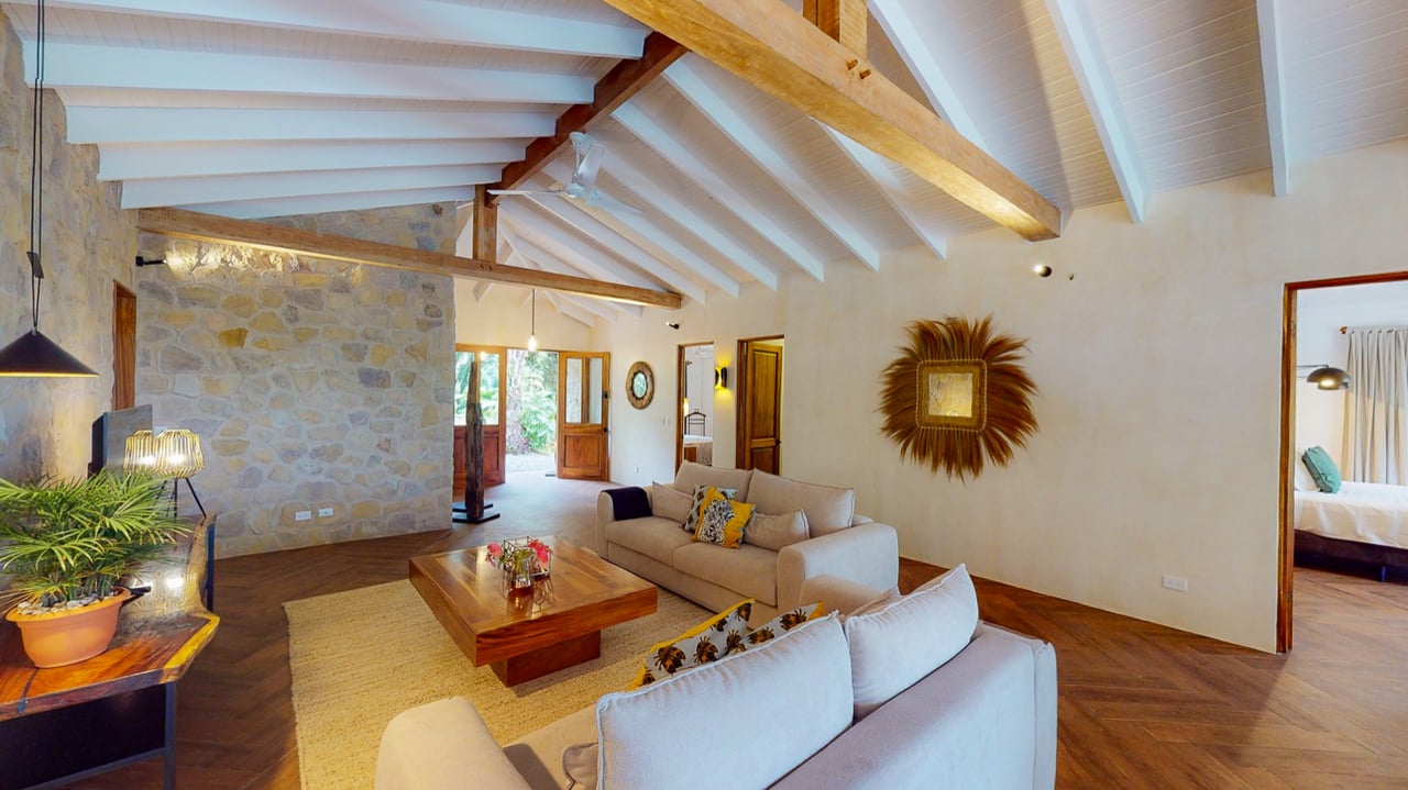 Five Star Private Rainforest Estate on Acreage with Creek