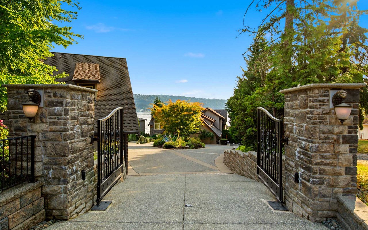 2845 E Lake Sammamish Pkwy SE
