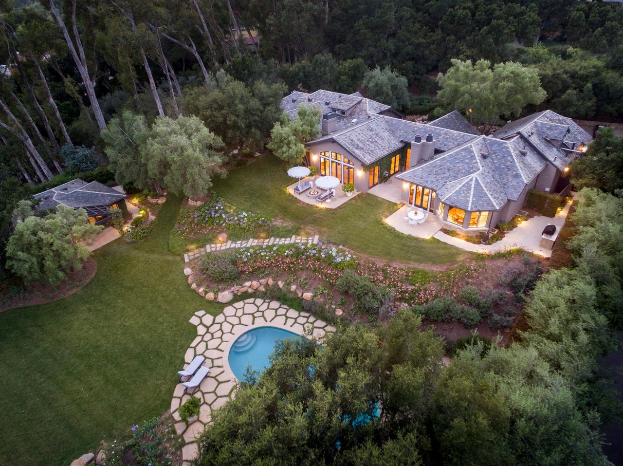 803 Picacho Ln