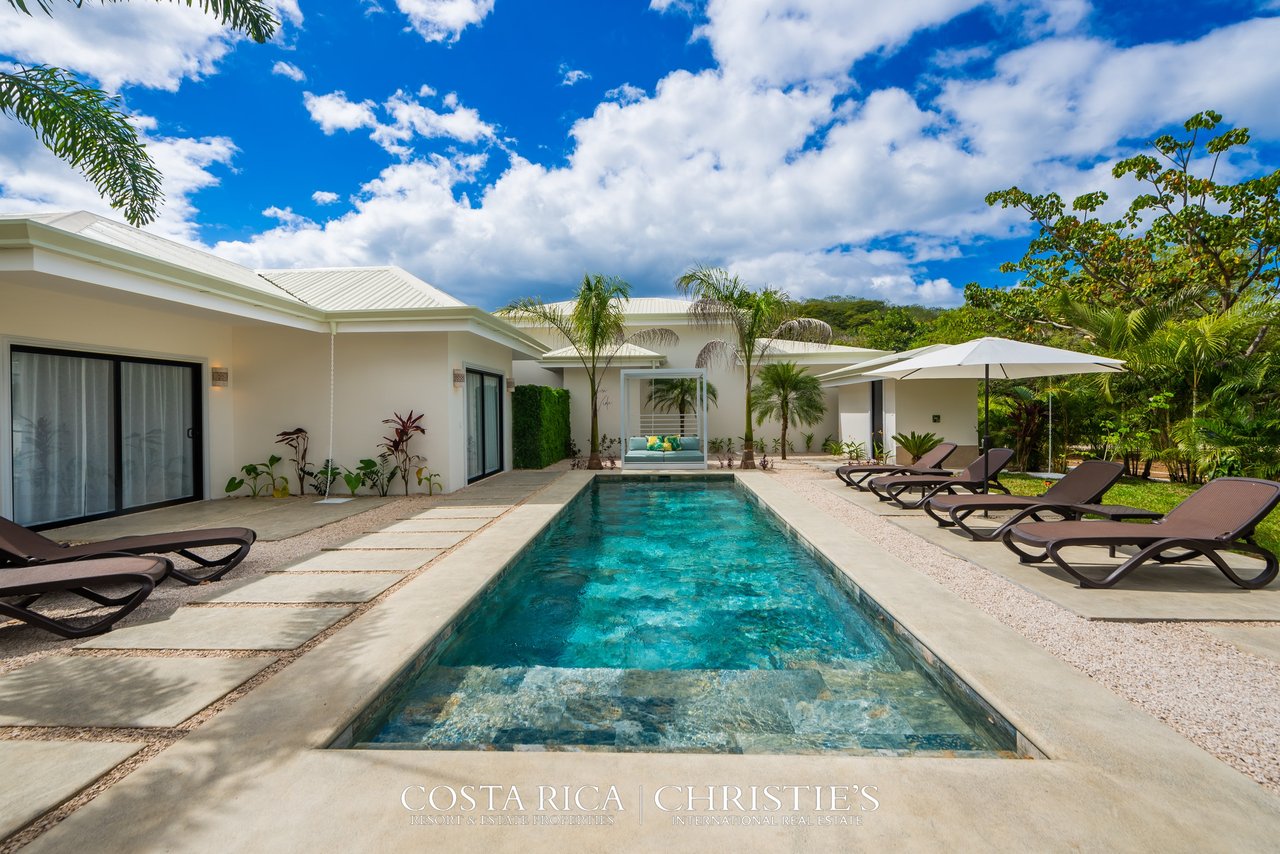 Luxury Coastal Estate in Tamarindo: The Oasis Residence