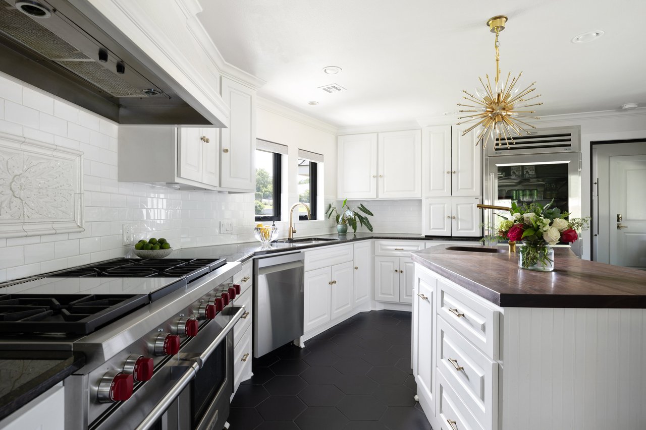 3742 Golden Rain Cove