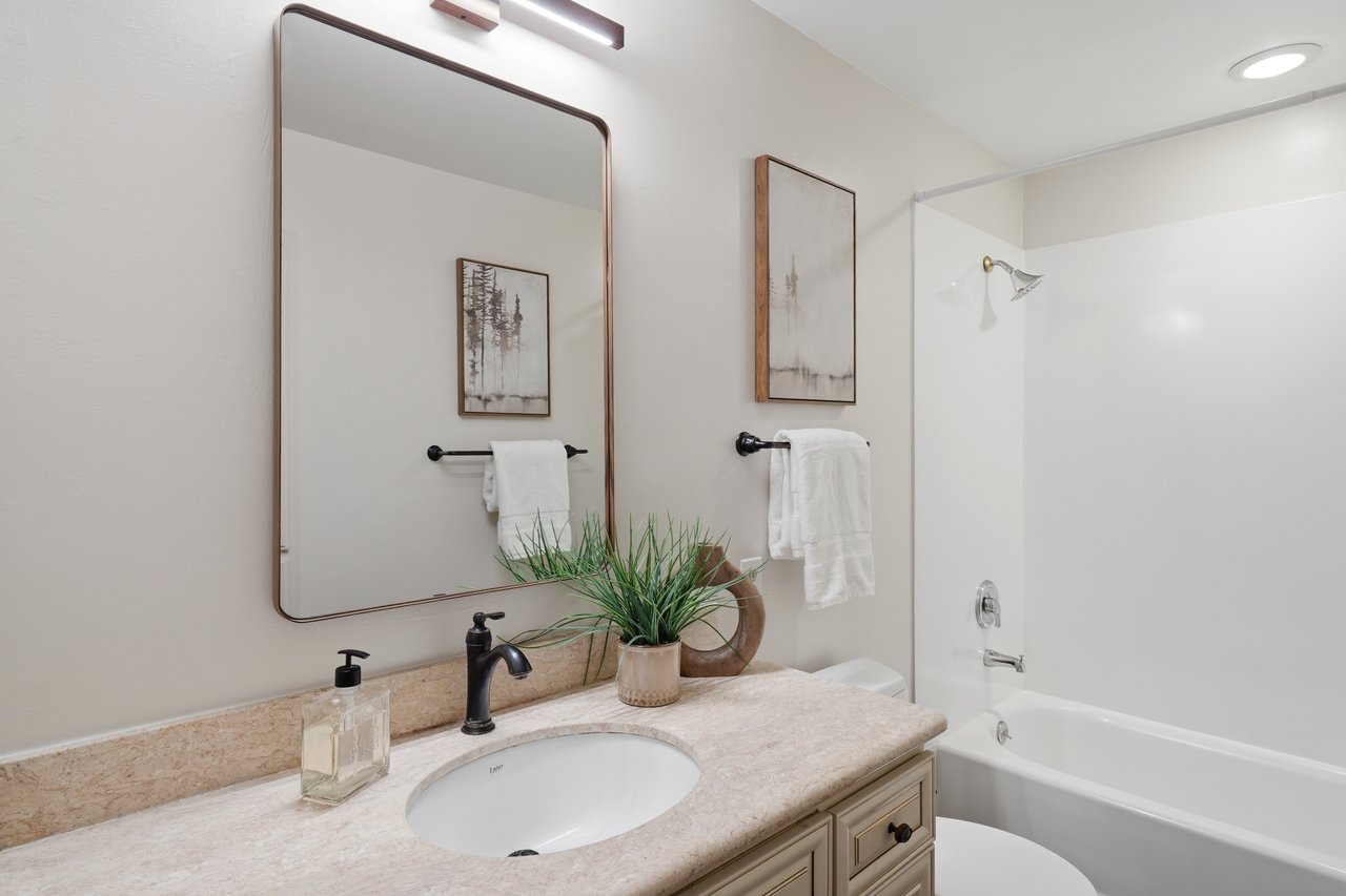 3240 Santa Maria Avenue