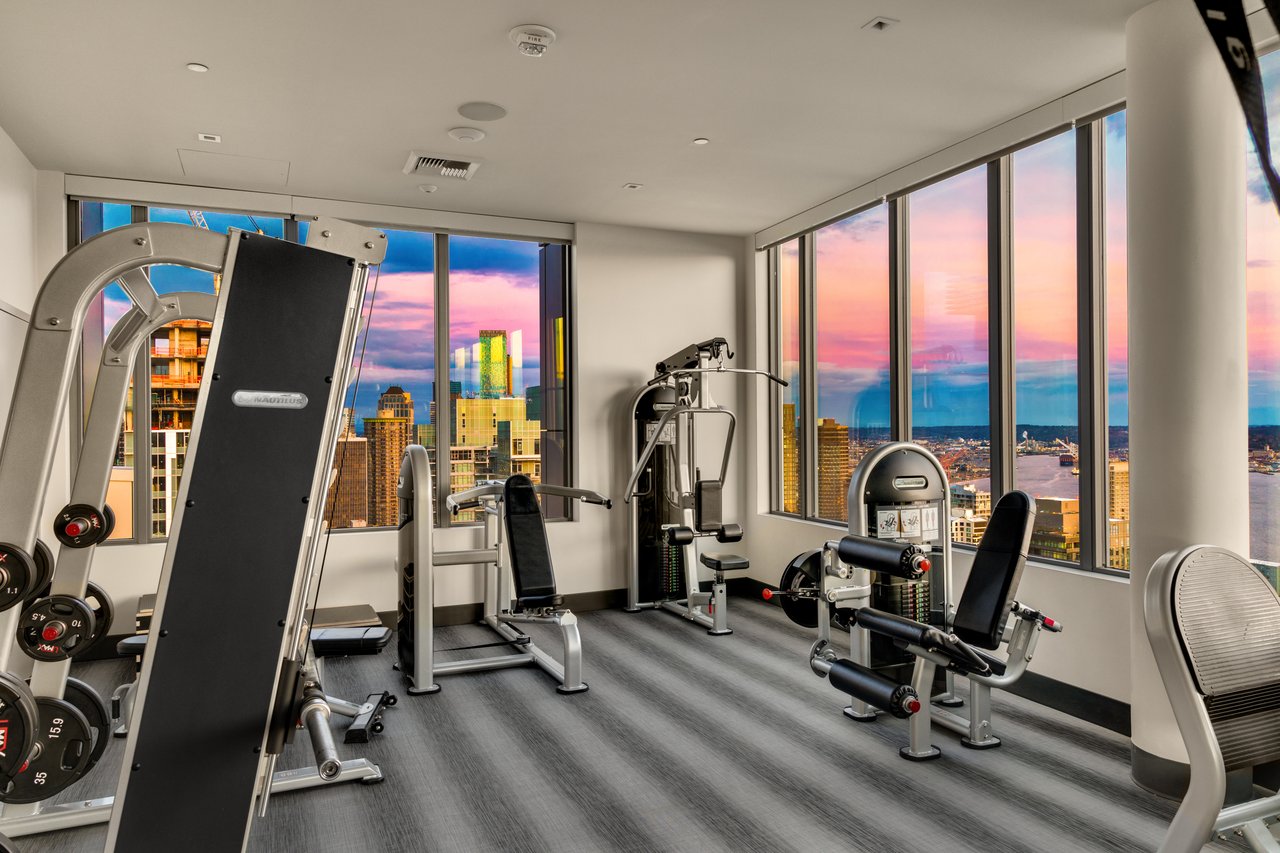 2510 6th Ave Unit 3105