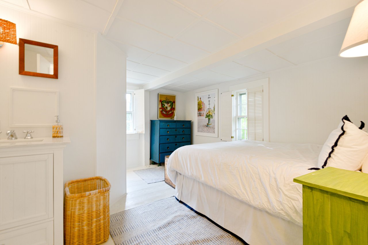 18 West Sankaty Road