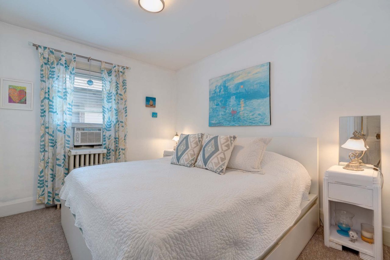 23 Scarboro Beach Blvd Uppr