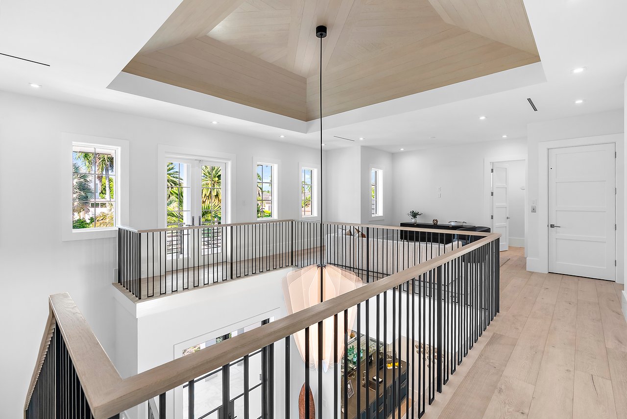 Designer Furnished Waterfront Retreat