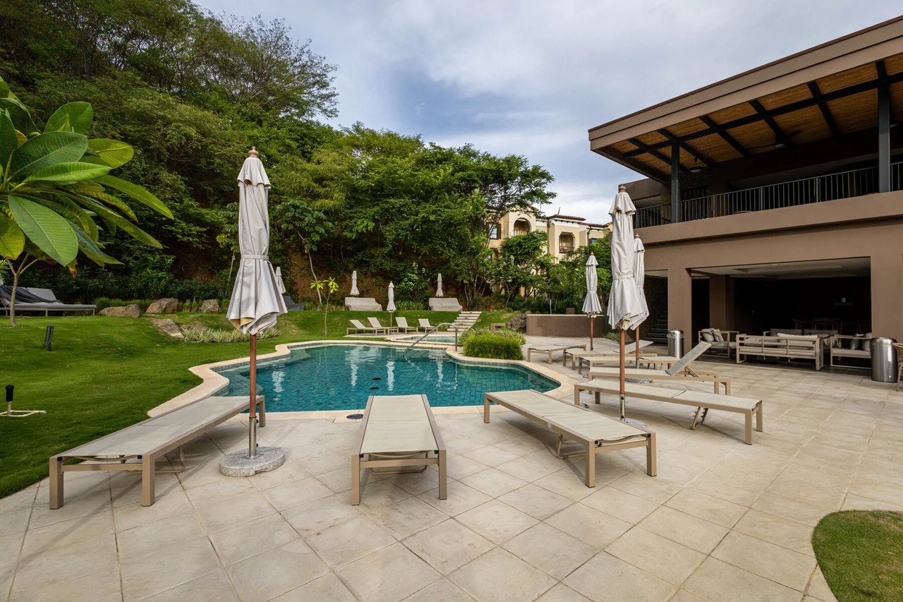 Luxury Ocean View Condo