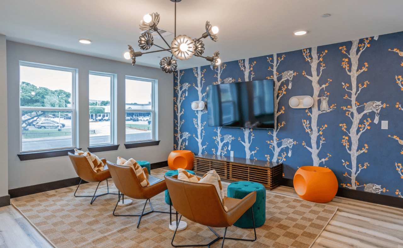 Offering 10 Weeks Free Rent! 